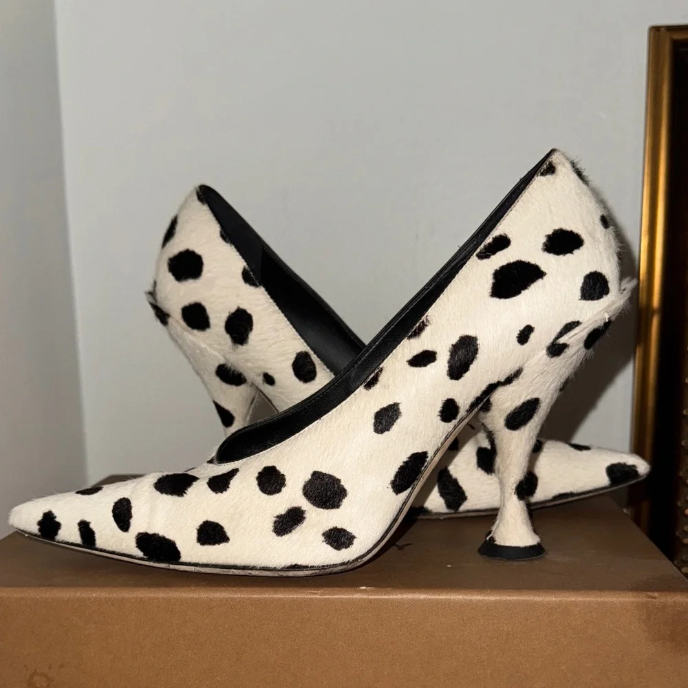 Burberry London Stylish Black and White Polka Dot Women's Heels - Picture 5 of 5